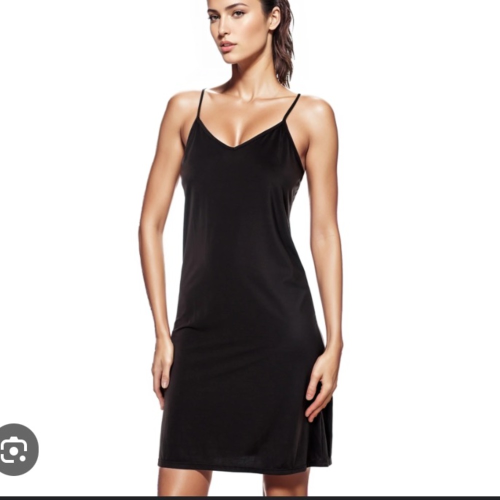 NWT Elita Silk Magic Microfibre black V neck ultra smooth slip size S